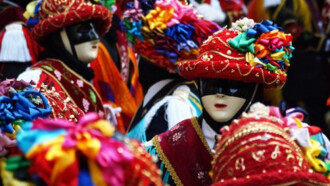 Nei misteri del Carnevale di Bagolino con il thriller Il Bosco di Mila